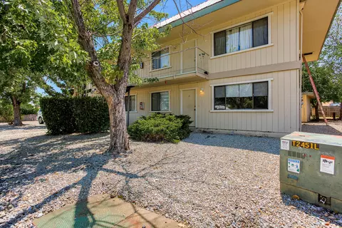 853 July Way, Redding, CA 96003 photo 1
