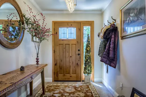 115 Village Dr, Redding, CA 96001 photo 5