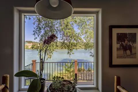 115 Village Dr, Redding, CA 96001 photo 12