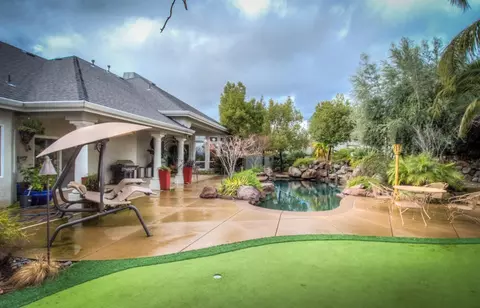 2325 Dream St, Redding, CA 96001 photo 8