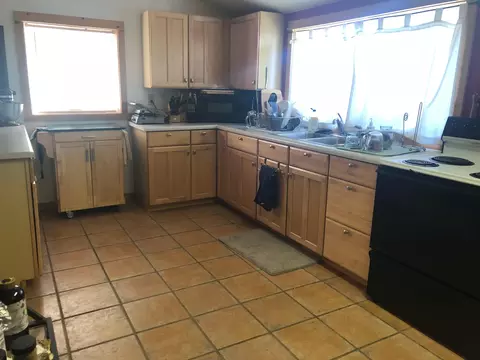 491 Gilman Ave, Weed, CA 96094 photo 8