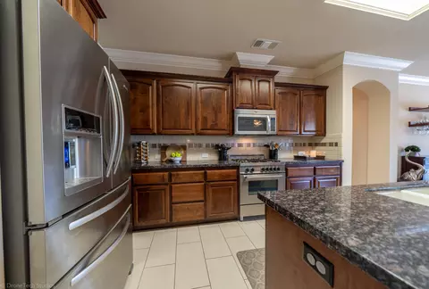 4075 Palm Springs Dr, Redding, CA 96002 photo 11