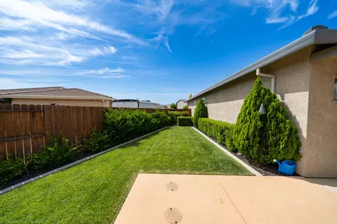 4075 Palm Springs Dr, Redding, CA 96002 photo 41