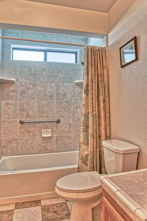 421 Rosewood, Redding, CA 96003 photo 24