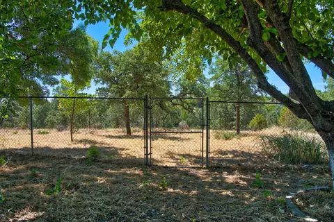 421 Rosewood, Redding, CA 96003 photo 47