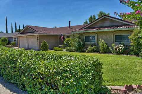 421 Rosewood, Redding, CA 96003 photo 8