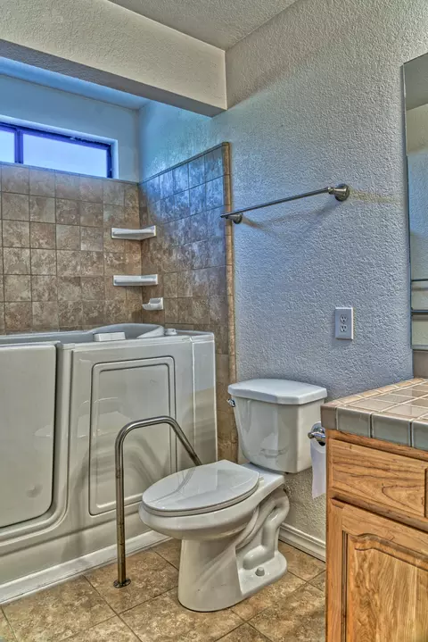 421 Rosewood, Redding, CA 96003 photo 31