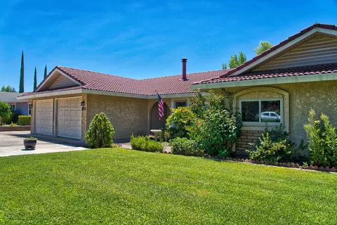 421 Rosewood, Redding, CA 96003 photo 1