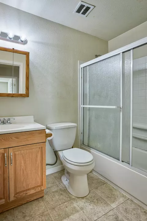 1875 7th St, Redding, CA 96001 photo 9