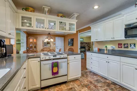 17618 China Gulch Dr, Anderson, CA 96007 photo 9