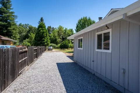 2955 Balaton Ave, Redding, CA 96001 photo 34