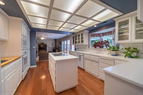 2955 Balaton Ave, Redding, CA 96001 photo 10
