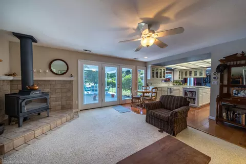 2955 Balaton Ave, Redding, CA 96001 photo 18