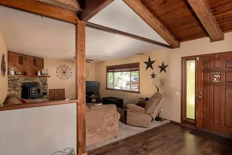 21800 Parkway Dr, Red Bluff, CA 96080 photo 3