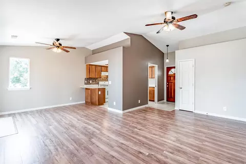 1834 Stetson Way, Redding, CA 96003 photo 3