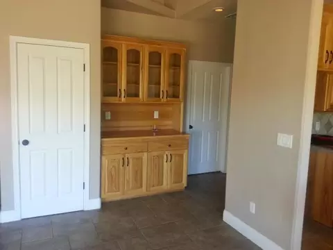 15020 Bear Mountain Rd, Redding, CA 96003 photo 9