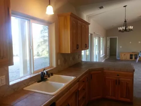 15020 Bear Mountain Rd, Redding, CA 96003 photo 7