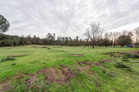 9993 Salmon Creek Rd, Redding, CA 96003 photo 11