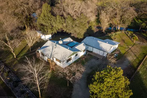 9993 Salmon Creek Rd, Redding, CA 96003 photo 1