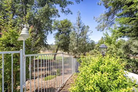 13360 Tierra Heights Rd, Redding, CA 96003 photo 85