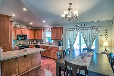 4380 Cynthia Way, Redding, CA 96002 photo 15