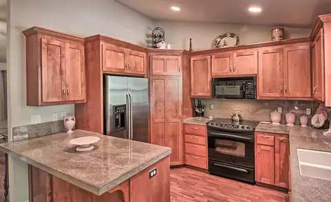 4380 Cynthia Way, Redding, CA 96002 photo 12