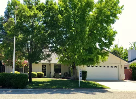 615 Chancellor Blvd, Redding, CA 96003 photo 1