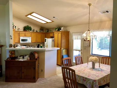 615 Chancellor Blvd, Redding, CA 96003 photo 9