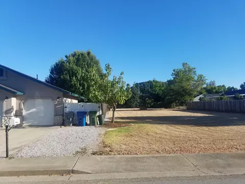 19485 Hollow Ln, Redding, CA 96003 photo 4