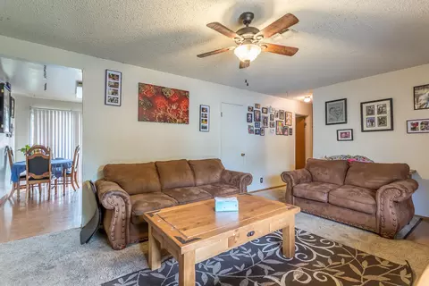 2107 Solar Way, Redding, CA 96002 photo 3