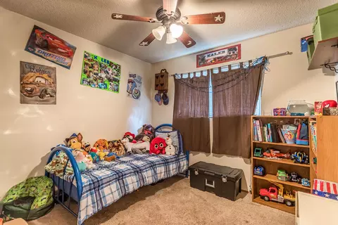 2107 Solar Way, Redding, CA 96002 photo 9