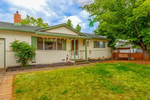 2107 Solar Way, Redding, CA 96002 photo 19