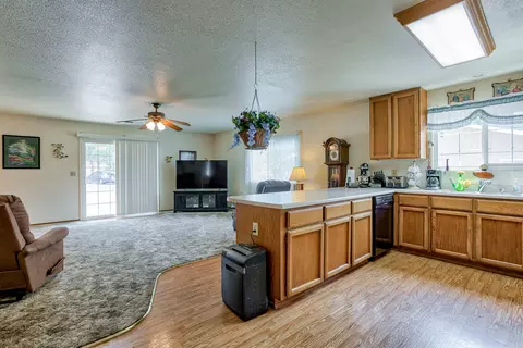 29 Tidmore Ln, Redding, CA 96003 photo 6