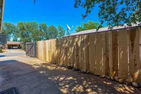 2365 Kerry Ave, Redding, CA 96002 photo 13