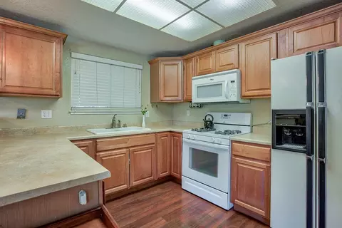 2365 Kerry Ave, Redding, CA 96002 photo 3