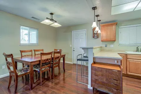 2365 Kerry Ave, Redding, CA 96002 photo 4