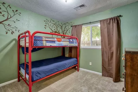 2365 Kerry Ave, Redding, CA 96002 photo 12