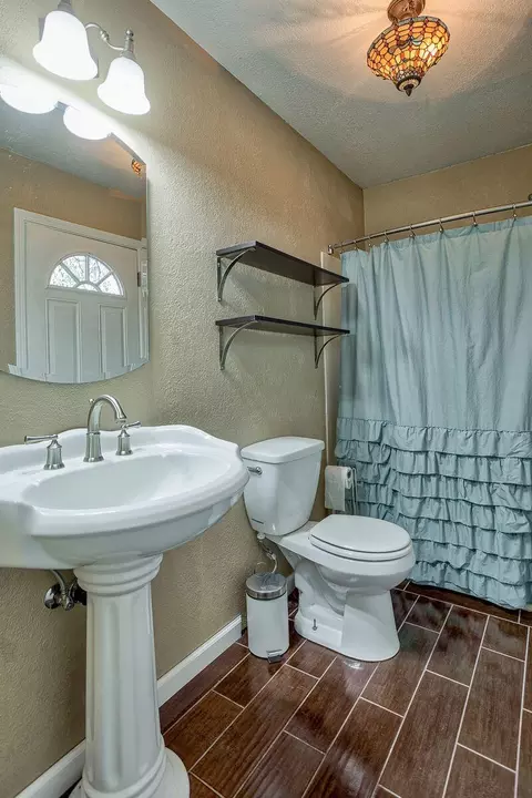 2365 Kerry Ave, Redding, CA 96002 photo 8