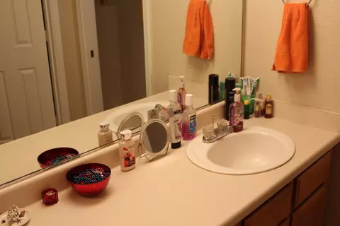 1414 Augustine Way, Redding, CA 96002 photo 9