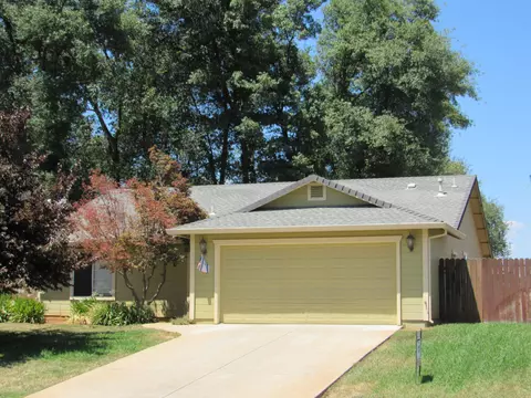 1414 Augustine Way, Redding, CA 96002 photo 1