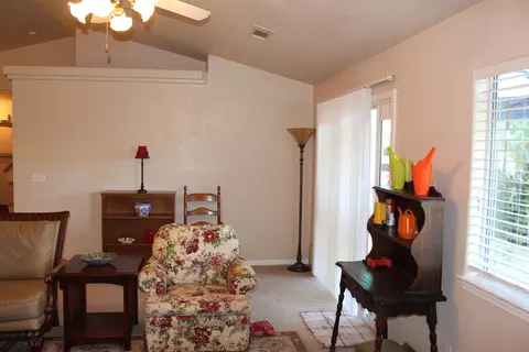 1414 Augustine Way, Redding, CA 96002 photo 3