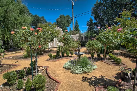3059 Forest Hills Dr, Redding, CA 96002 photo 36