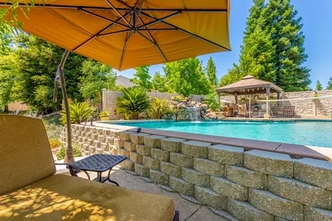 1817 Trailwood Ct, Redding, CA 96003 photo 28