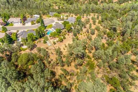 1817 Trailwood Ct, Redding, CA 96003 photo 35