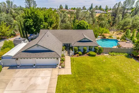 1817 Trailwood Ct, Redding, CA 96003 photo 1