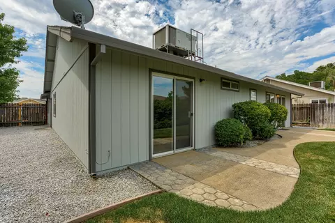 480 Viewpoint Dr, Redding, CA 96003 photo 17