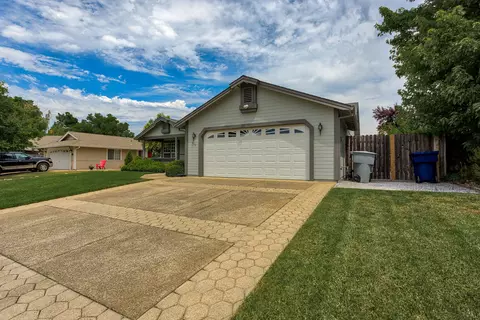 480 Viewpoint Dr, Redding, CA 96003 photo 18