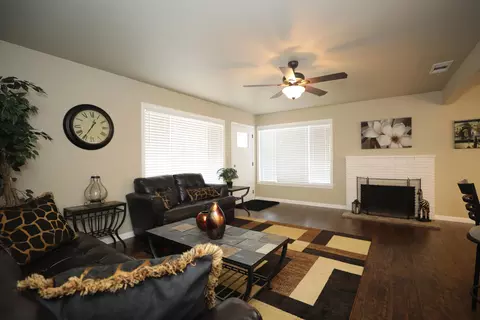 2236 Washington Ave, Redding, CA 96001 photo 1