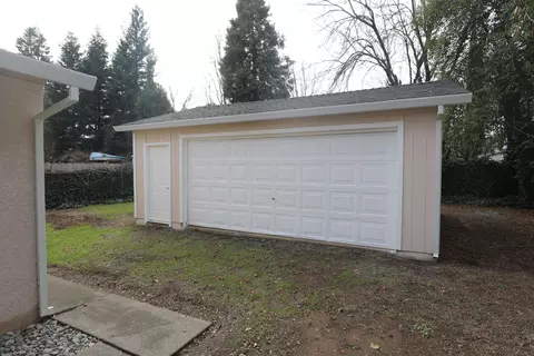 2236 Washington Ave, Redding, CA 96001 photo 13