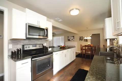 2236 Washington Ave, Redding, CA 96001 photo 3